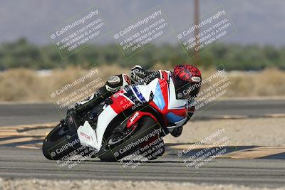media/Oct-13-2025-Moto Forza (Mon) [[a66d839500]]/2-A Group/Session 3 (Turn 16)/